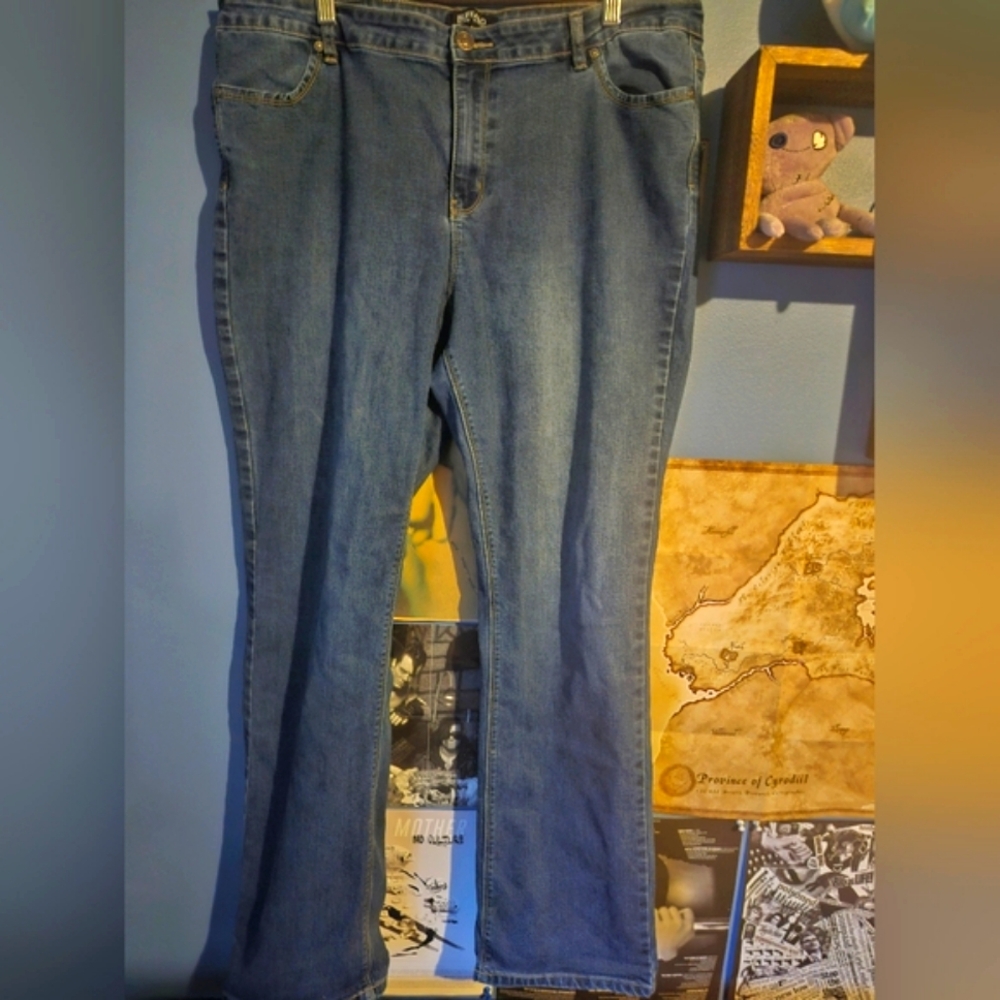 Buffalo Boulevard Mid-Rise Straight Leg Stretch Blue Jeans